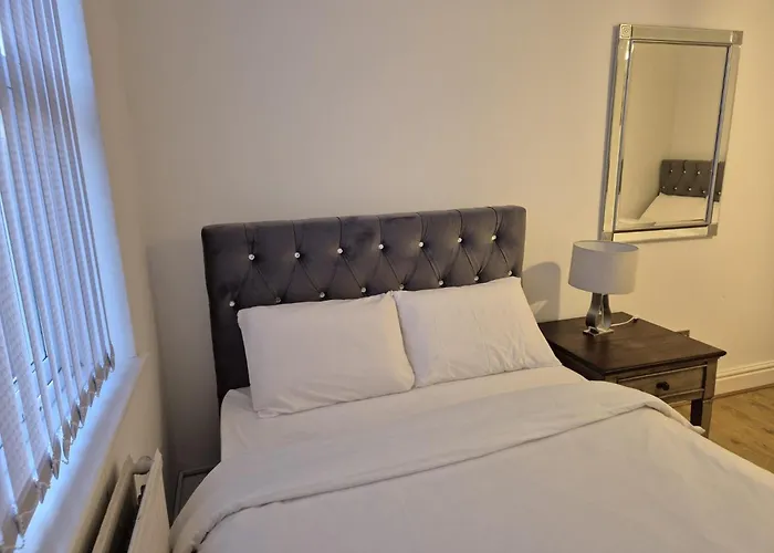 Affordably Elegant Apartments Close To Coop Live, Etihad Stadium And Manchester City Centre