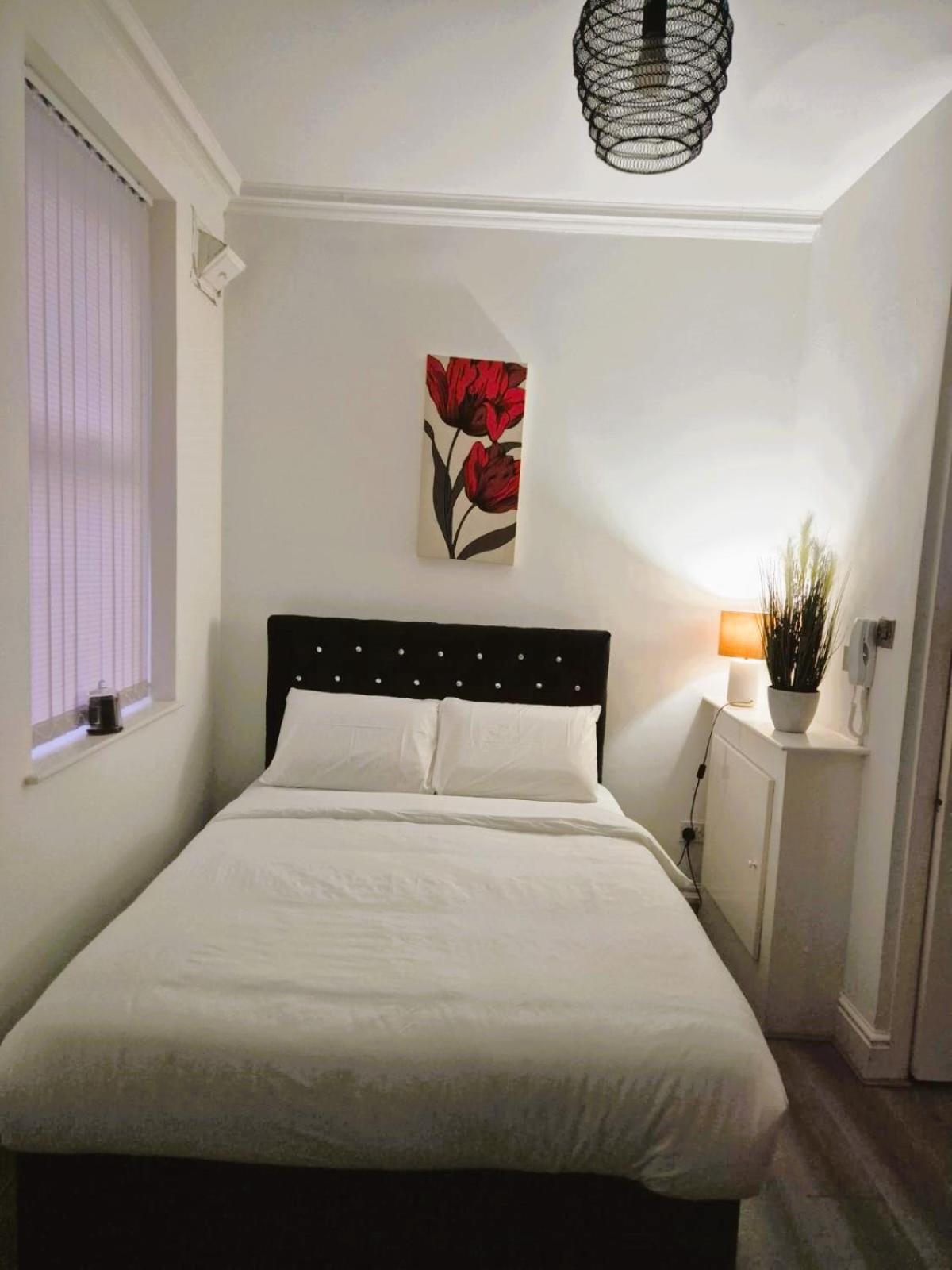 Affordably Elegant Close To Coop Live, Etihad Stadium And Centre Appartamento *