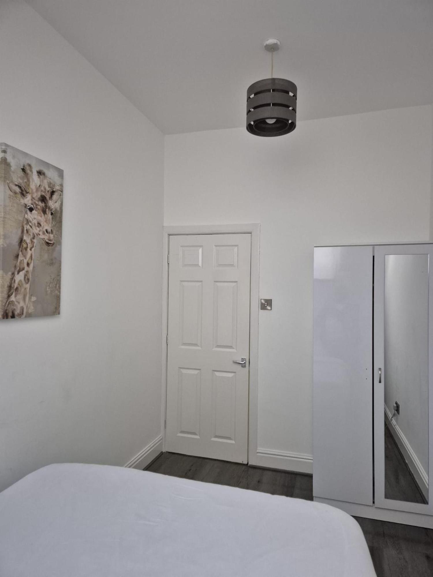 Appartamento Affordably Elegant Close To Coop Live, Etihad Stadium And Centre