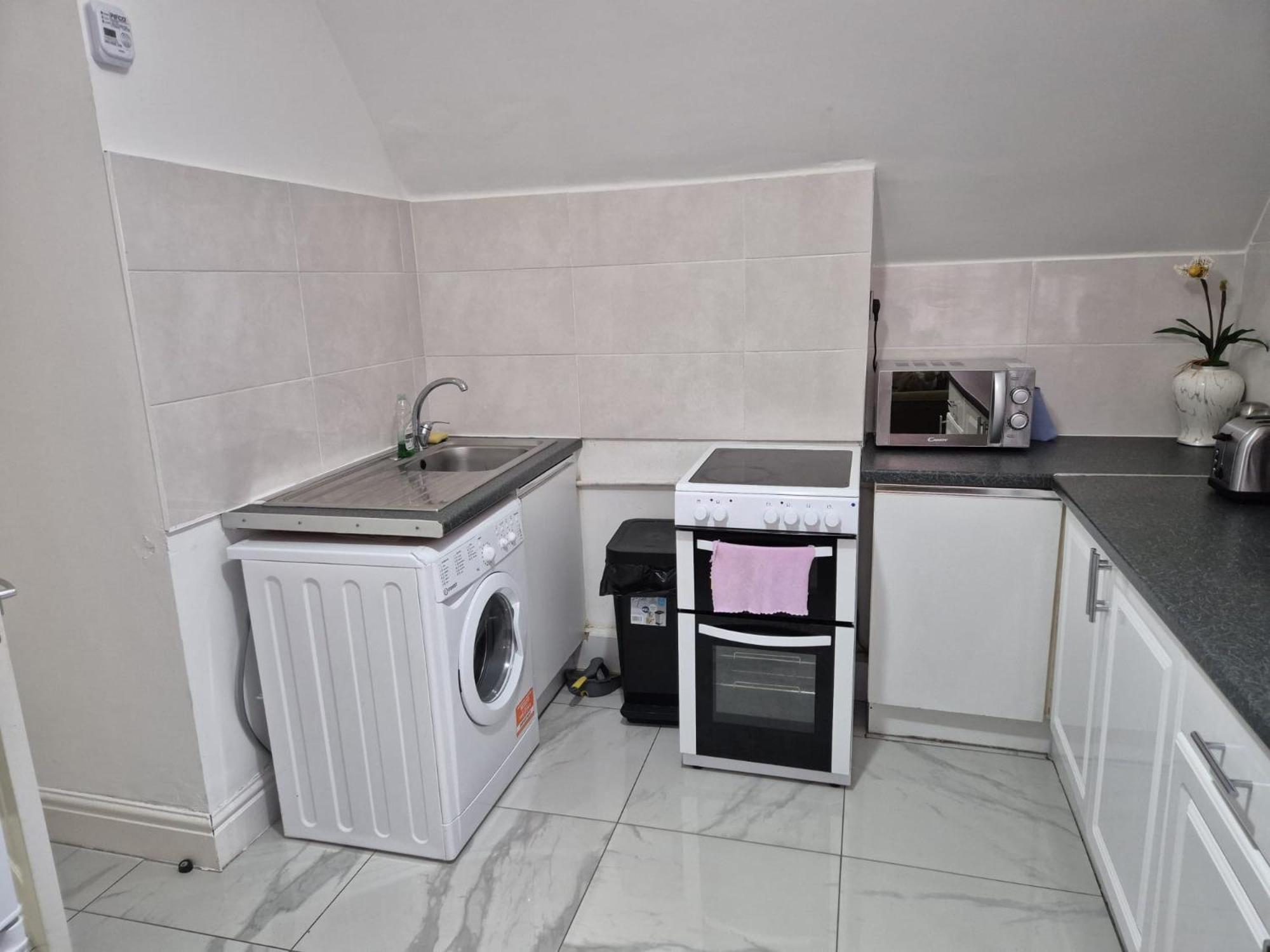 Appartamento Affordably Elegant Close To Coop Live, Etihad Stadium And Centre *