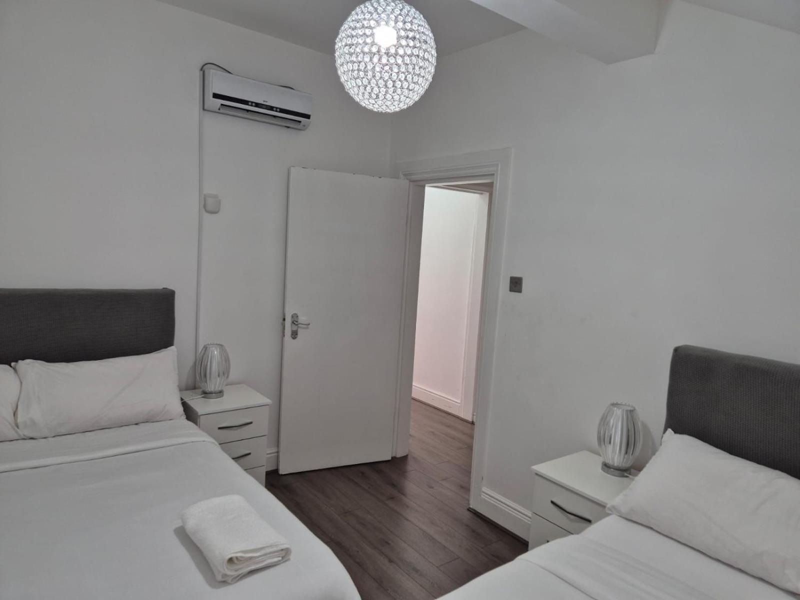 Appartamento Affordably Elegant Close To Coop Live, Etihad Stadium And Centre